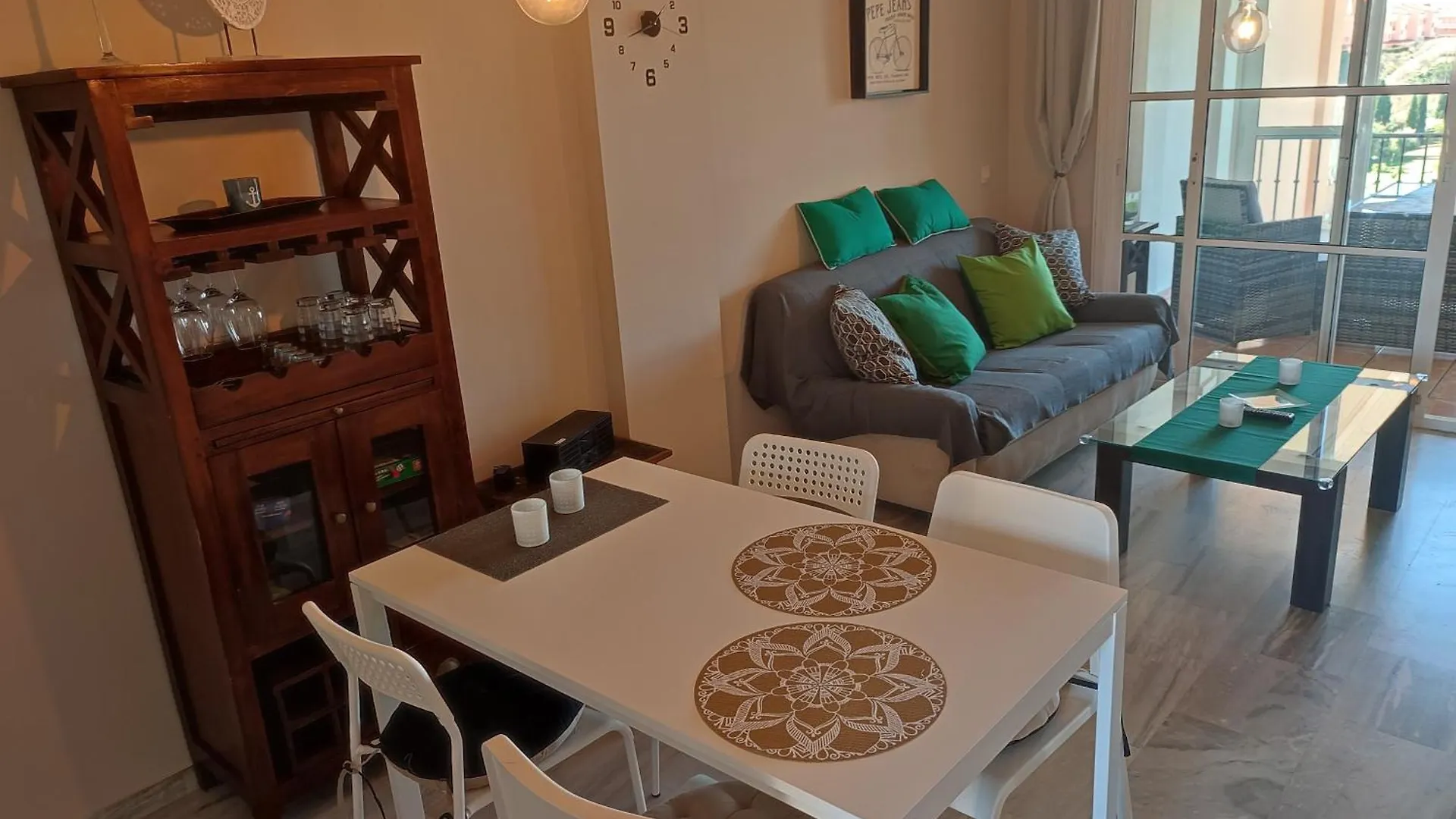 Holiday MIJAS COSTA 0*,